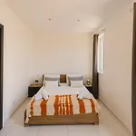 Apartamento Charming & 1br Near Sea By Beyond Air! Great Location!