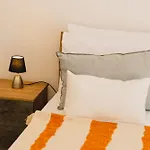 Charming & 1br Near Sea By Beyond Air! Great Location! Apartamento