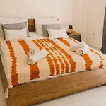 Charming & 1br Near Sea By Beyond Air! Great Location! Apartamento