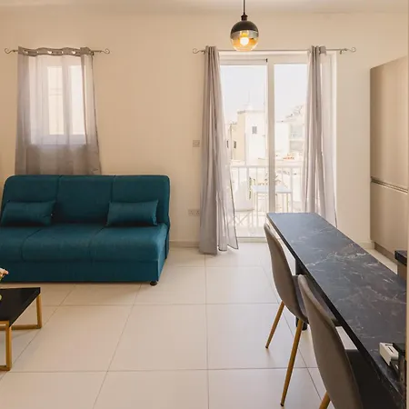 Charming & 1br Near Sea By Beyond Air! Great Location! Gzira