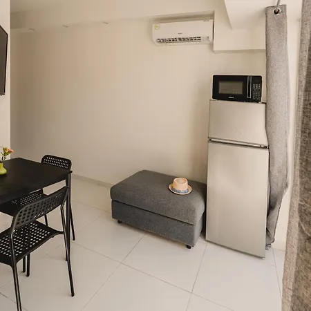 Charming & 1br Near Sea By Beyond Air! Great Location! * Gzira